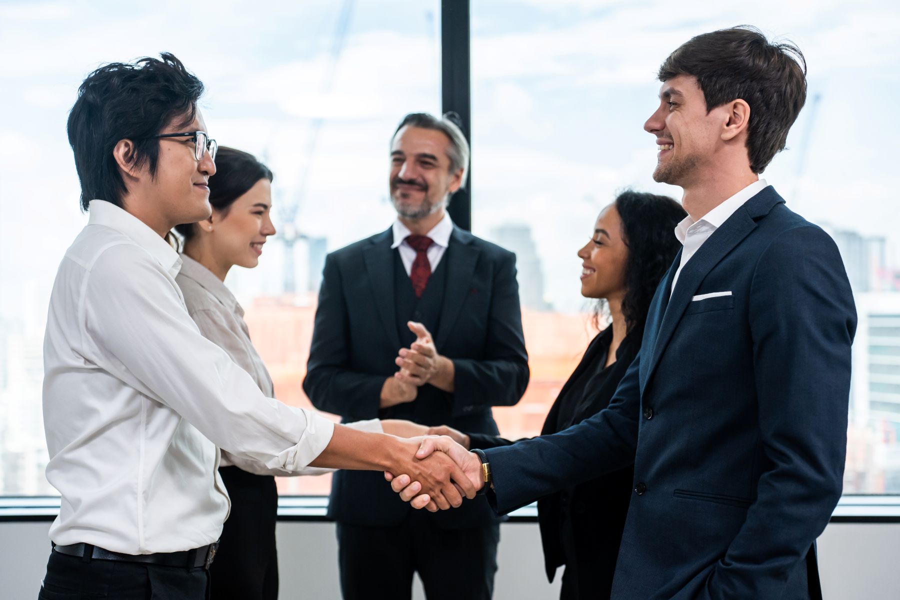 Qu'est-ce qu'un CRM sur mesure avec IA et automatisations